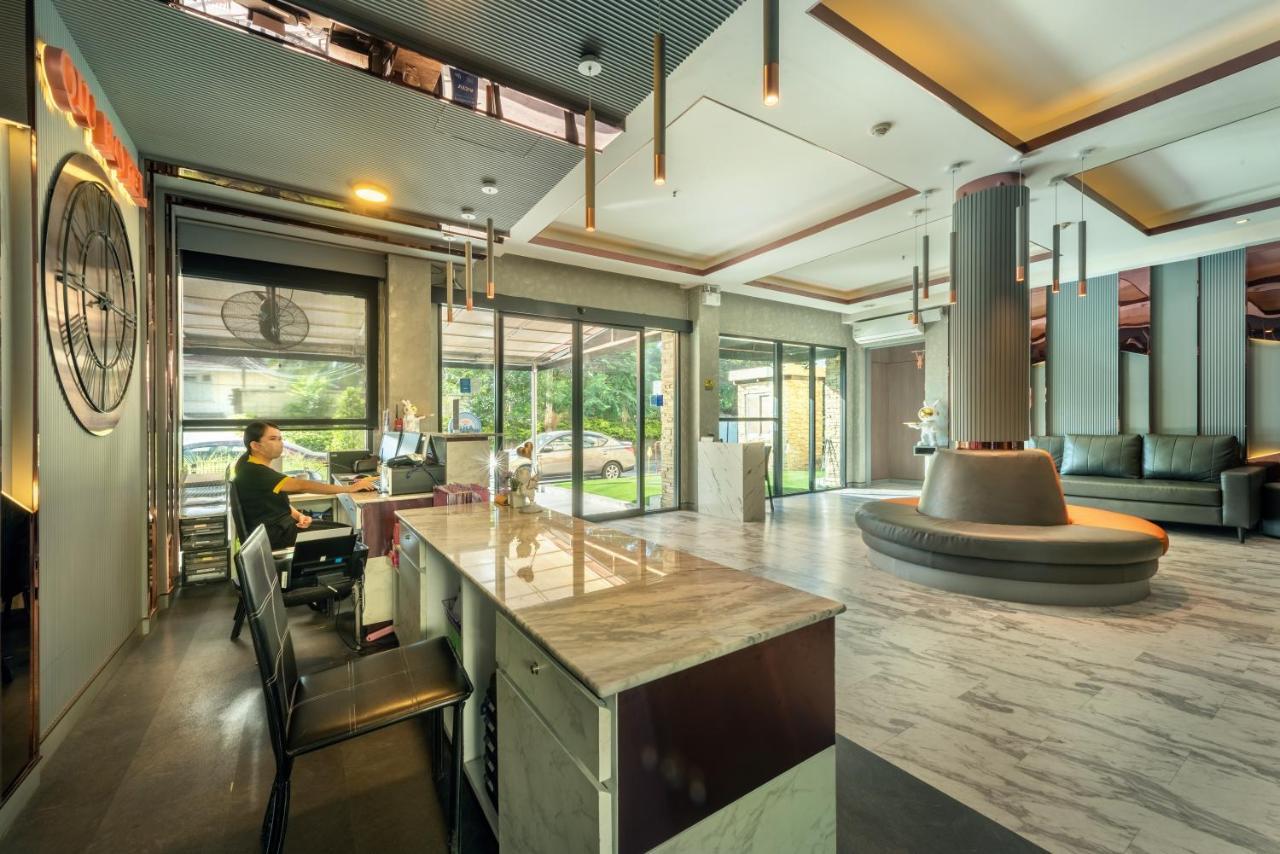 בנגקוק Qiu Hotel Sukhumvit Sha Plus מראה חיצוני תמונה