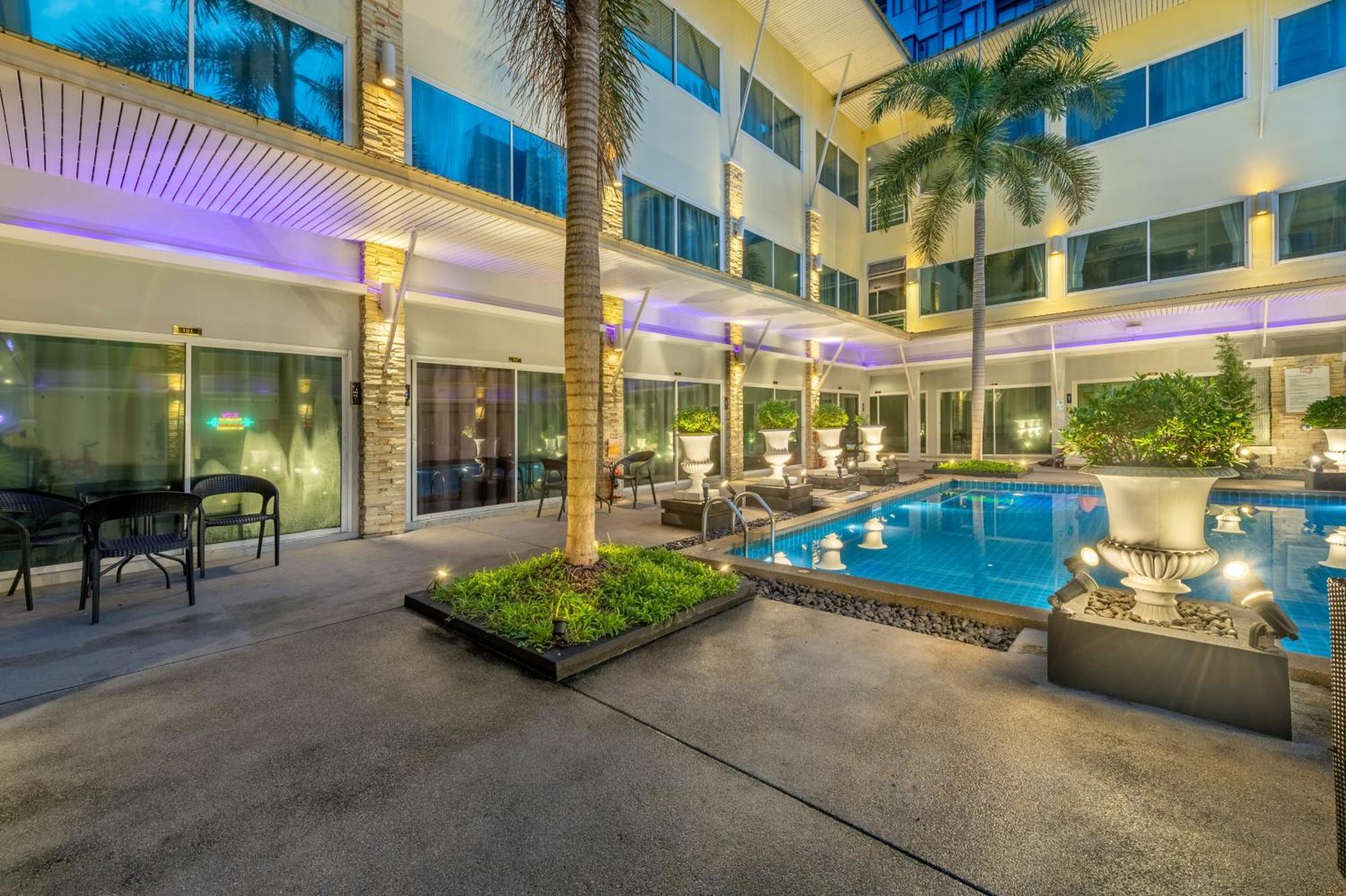 בנגקוק Qiu Hotel Sukhumvit Sha Plus מראה חיצוני תמונה