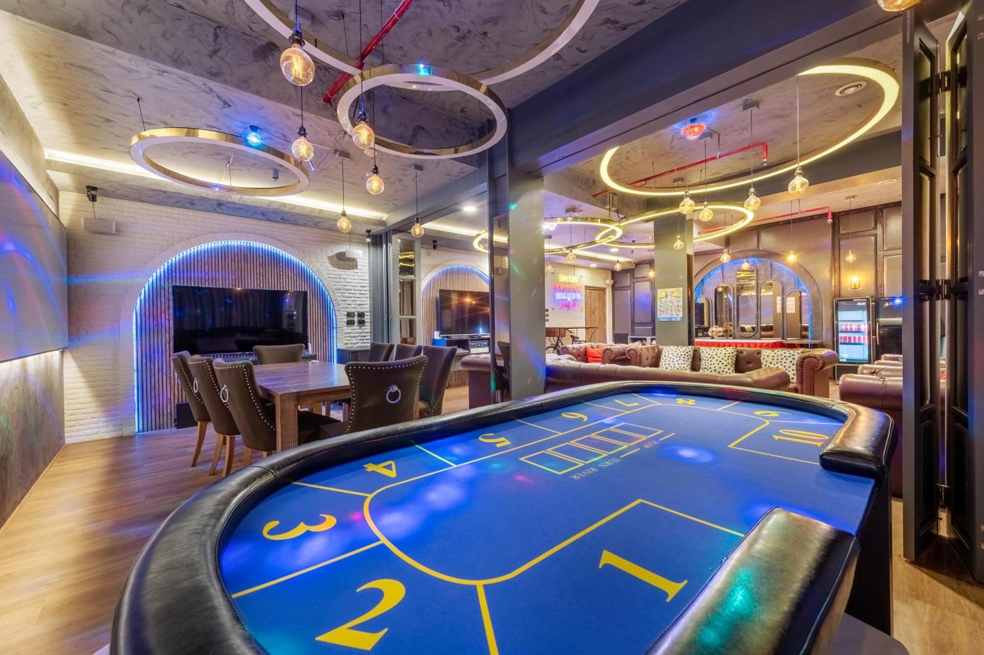 בנגקוק Qiu Hotel Sukhumvit Sha Plus מראה חיצוני תמונה